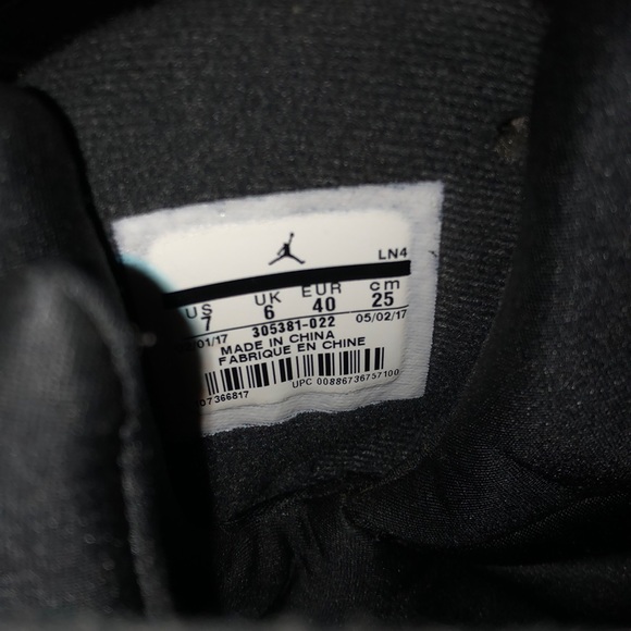 Jordan 8s - Picture 6 of 6